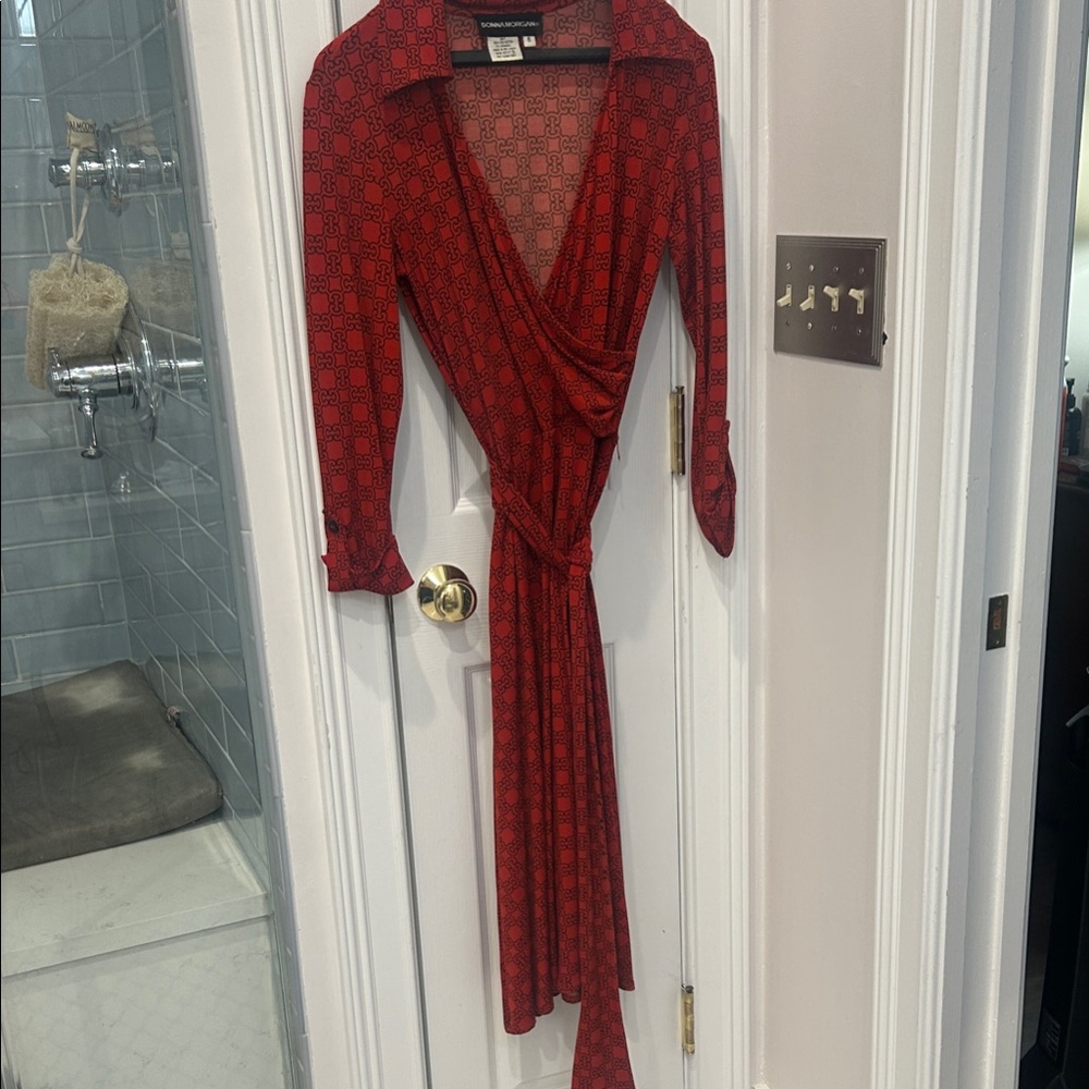 Donna Morgan Red Patterned Wrap Dress